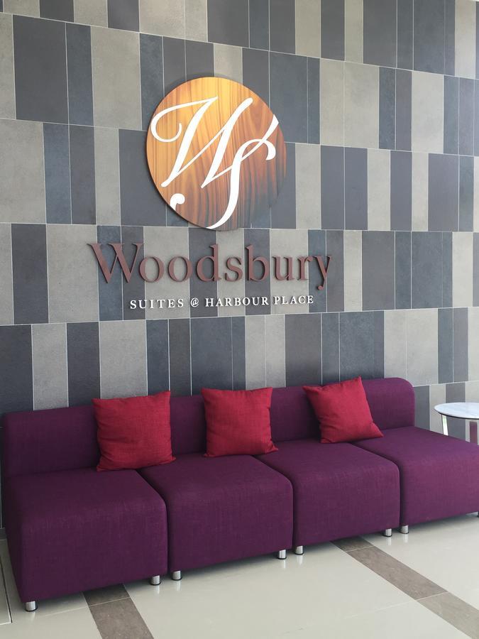 Woodsbury Suites Butterworth Exterior photo